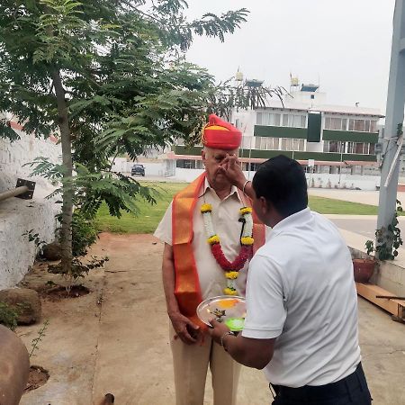 Pune Airport Eon Barclays Kharadi Luxe15 Suites Work Desks Εξωτερικό φωτογραφία